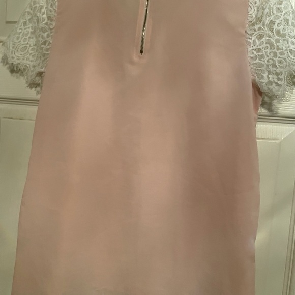 Leo meets Virgo SS blouse, zip back Armpit to armpit 17” - Picture 2 of 4